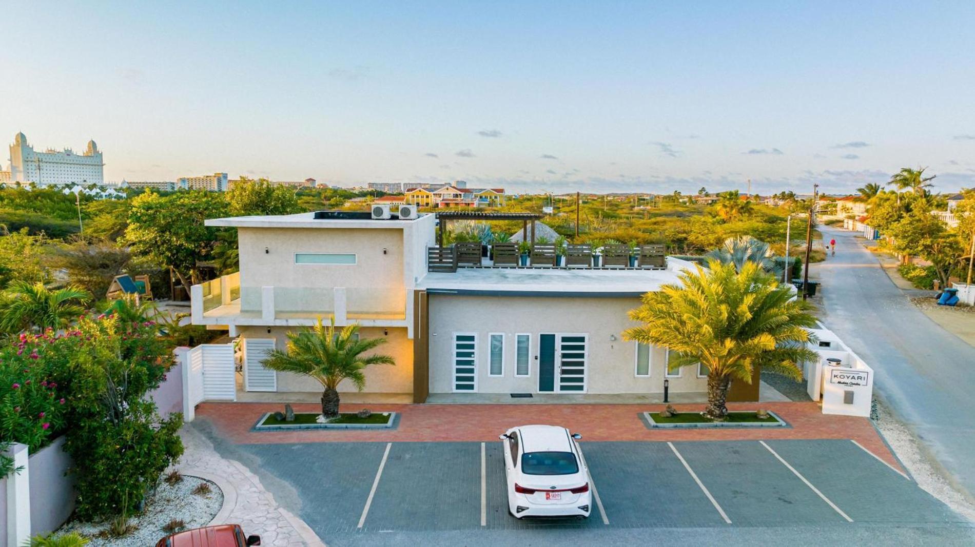 Koyari Modern Condos 9Br 7Ba Sleeps 26 W/ Pool And Roof Deck Palm Beach Exterior foto