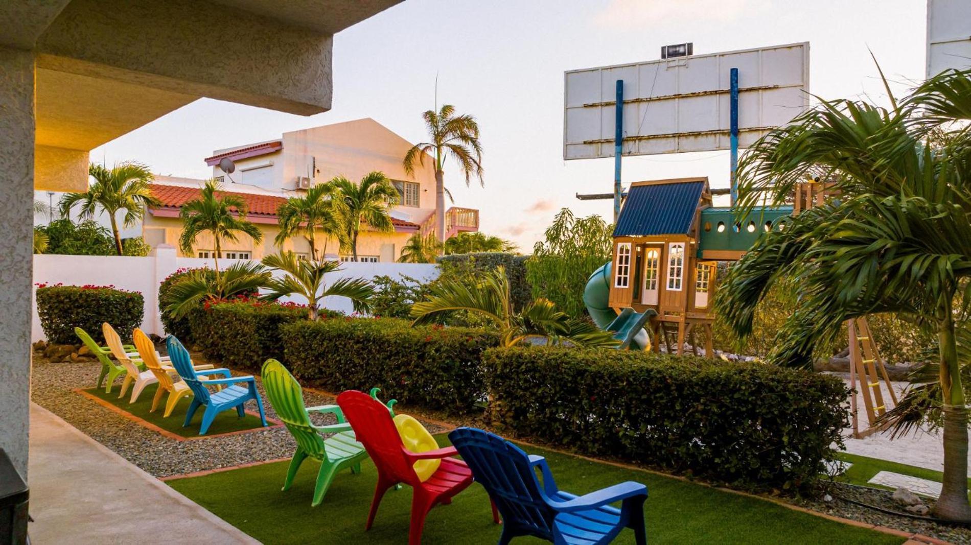 Koyari Modern Condos 9Br 7Ba Sleeps 26 W/ Pool And Roof Deck Palm Beach Exterior foto