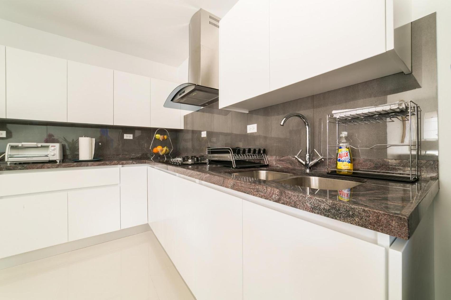 Koyari Modern Condos 9Br 7Ba Sleeps 26 W/ Pool And Roof Deck Palm Beach Exterior foto