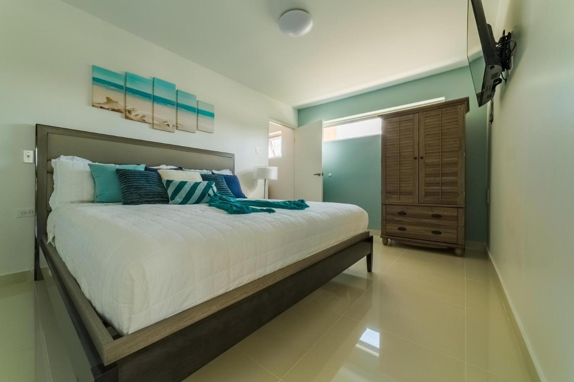 Koyari Modern Condos 9Br 7Ba Sleeps 26 W/ Pool And Roof Deck Palm Beach Exterior foto